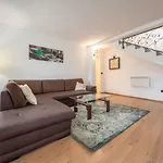 Esther By Interhome *