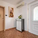 Esther By Interhome Ferienhaus *